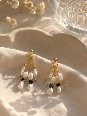 Mona SoFresh Water Dangle Pearl Bead Cluster Earring Studs In Gold, Black, White